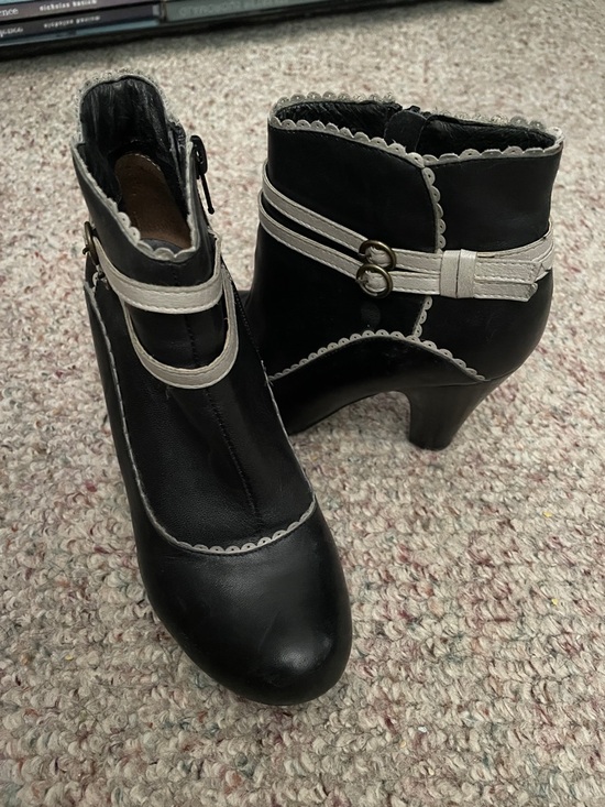 Miz Mooz Shoes - Miz mooz Black and grey nelly Ankle Boots - Classic Two-Tone Heels